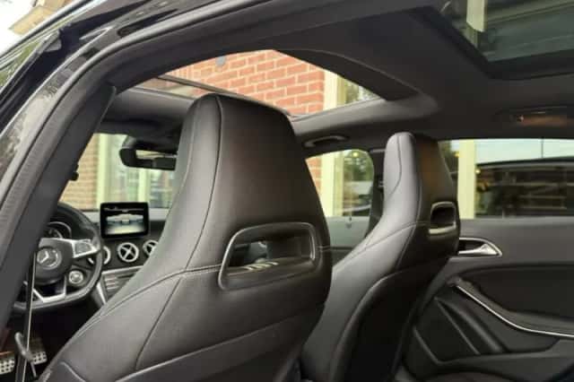 Mercedes-Benz GLA-Klasse (2017) thumbnail 5