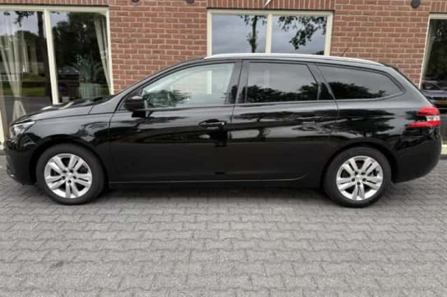 Peugeot 308 (2020) thumbnail 2