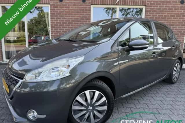 Peugeot 208 (2012) thumbnail 1