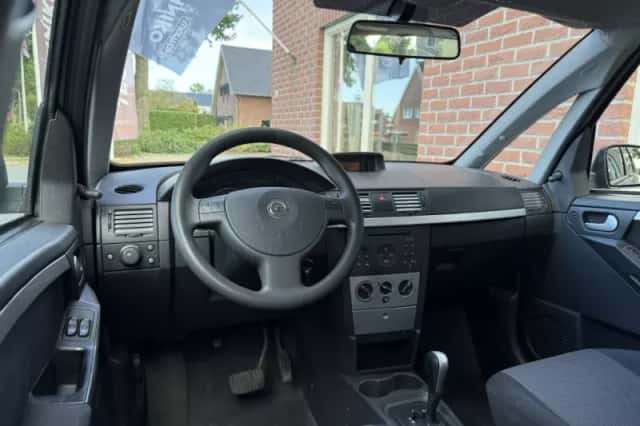 Opel Meriva (2004) thumbnail 3