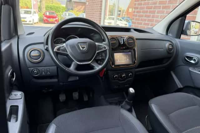 Dacia Dokker (2017) thumbnail 3
