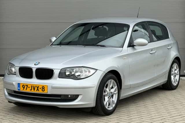 BMW 1-Serie (2009) thumbnail 1