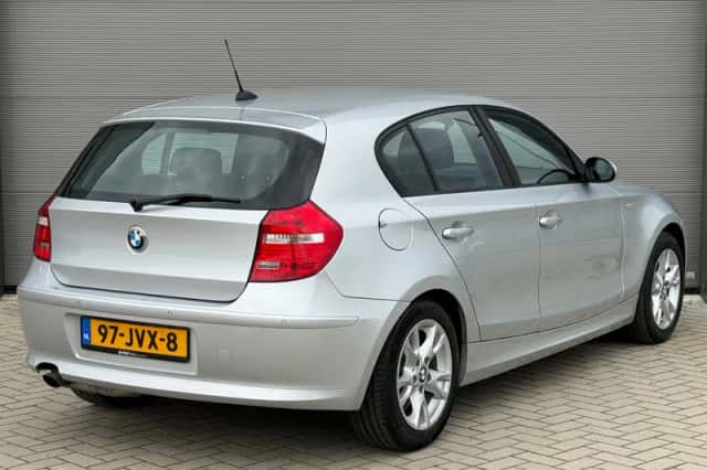 BMW 1-Serie (2009) thumbnail 6