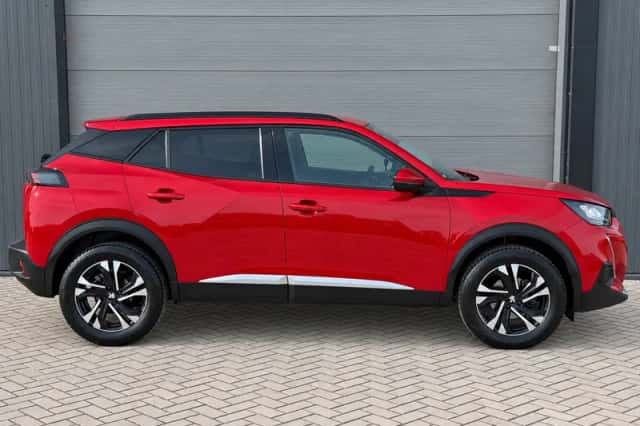 Peugeot 2008 (2020) thumbnail 5