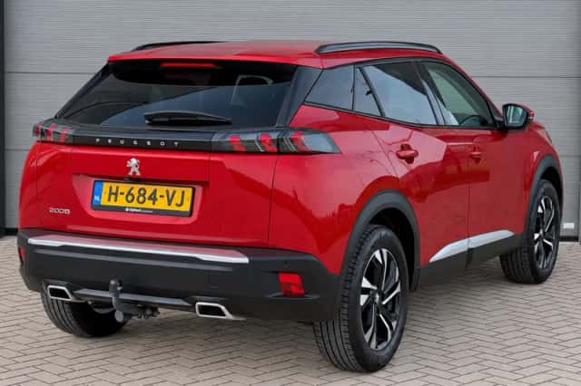 Peugeot 2008 (2020) thumbnail 6