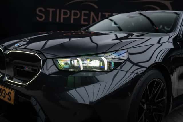 BMW M5 (2024) thumbnail 3