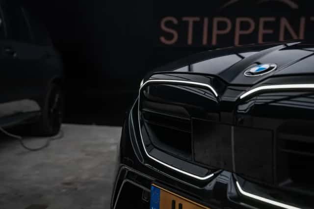 BMW M5 (2024) thumbnail 5