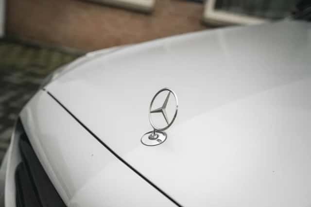 Mercedes-Benz C-Klasse (2015) thumbnail 3