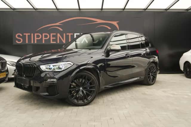 BMW X5 (2019) thumbnail 1