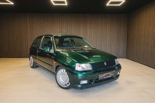 Renault Clio (1992) thumbnail 1