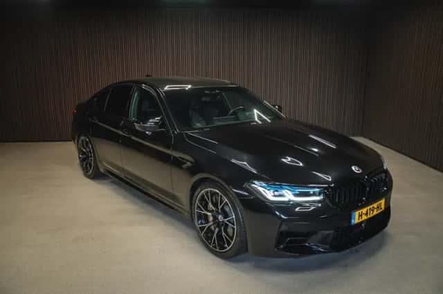 BMW M5 (2019) thumbnail 3