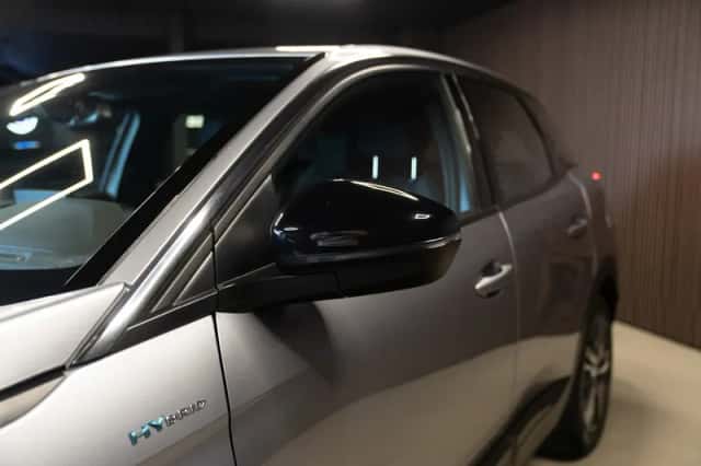 Peugeot 3008 (2023) thumbnail 4