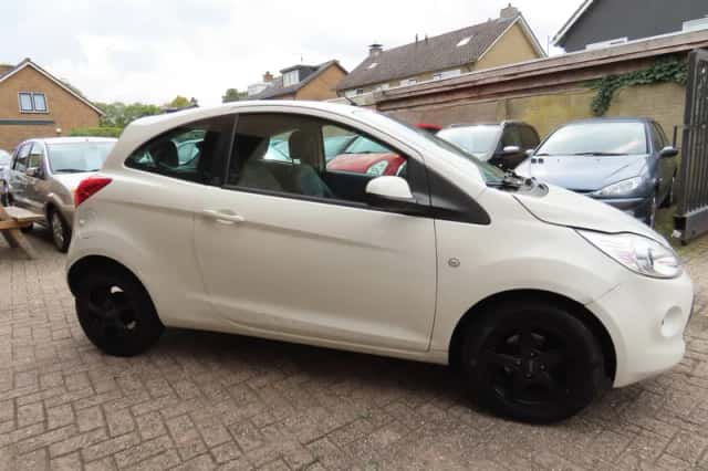 Ford Ka (2012) thumbnail 4
