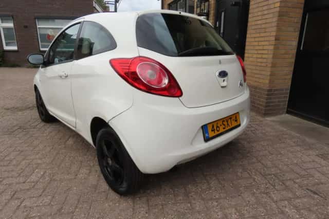 Ford Ka (2012) thumbnail 5