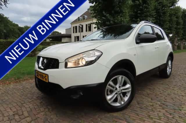 Nissan Qashqai (2010) thumbnail 1