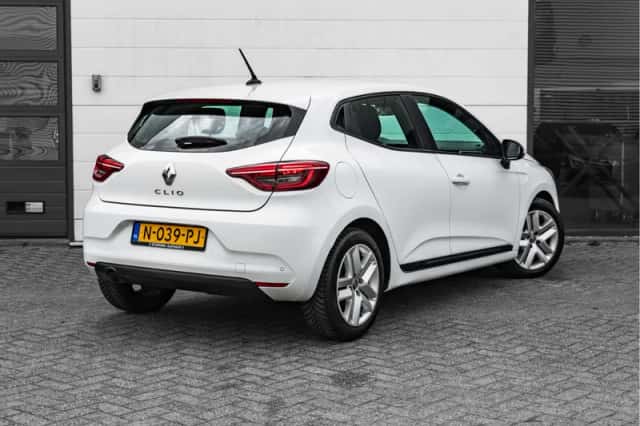 Renault Clio (2021) thumbnail 4