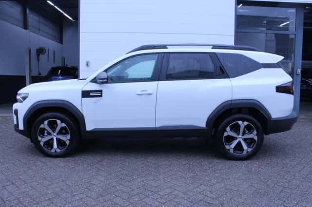 Dacia Bigster (2026) thumbnail 6