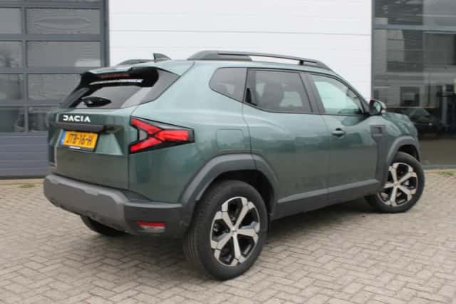 Dacia Duster (2025) thumbnail 4