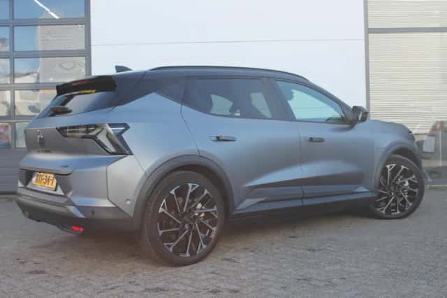 Renault Scenic E-Tech (2025) thumbnail 4