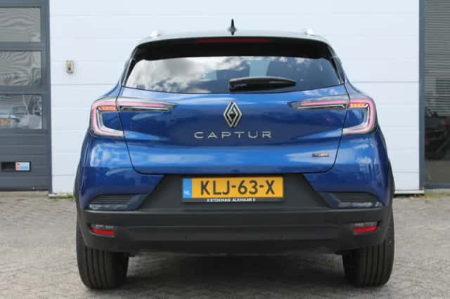 Renault Captur (2025) thumbnail 6