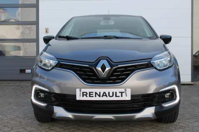 Renault Captur (2018) thumbnail 3