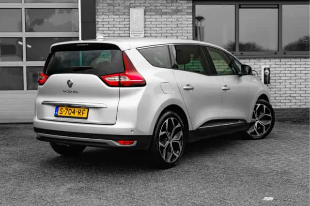 Renault Grand Scénic (2023) thumbnail 3