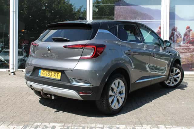 Renault Captur (2019) thumbnail 3