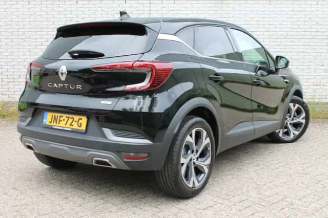 Renault Captur (2021) thumbnail 4
