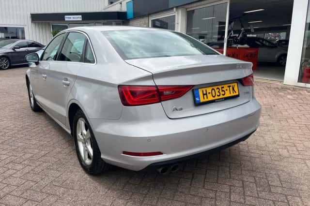 Audi A3 (2013) thumbnail 5