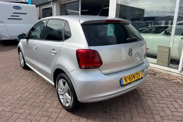 Volkswagen Polo (2014) thumbnail 4