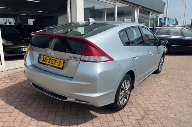 Honda Insight (2012) thumbnail 6