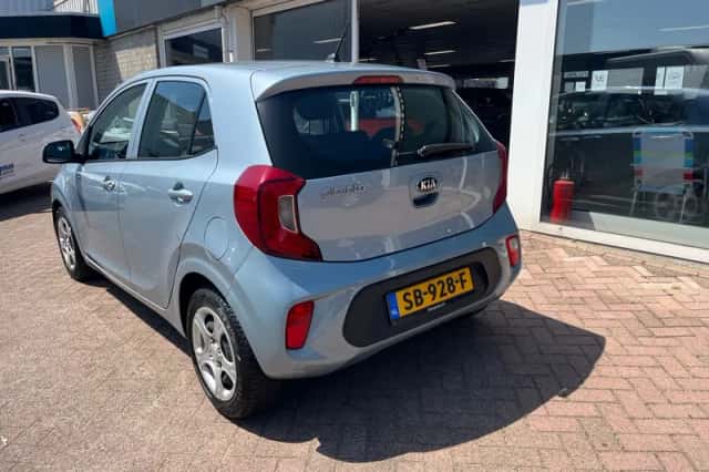 Kia Picanto (2017) thumbnail 4