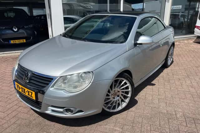 Volkswagen Eos (2007) thumbnail 3