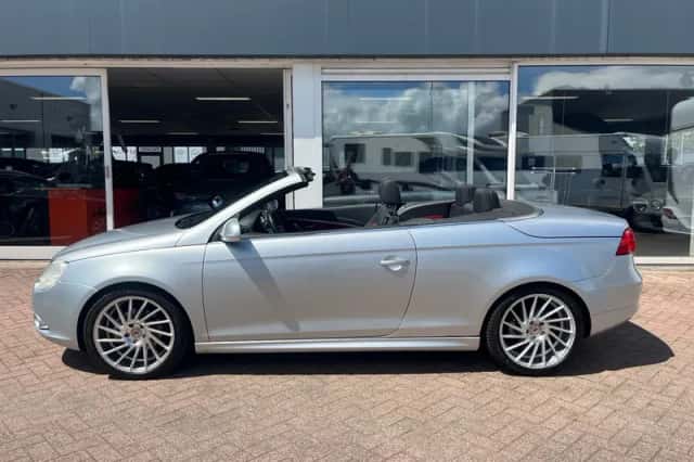 Volkswagen Eos (2007) thumbnail 4