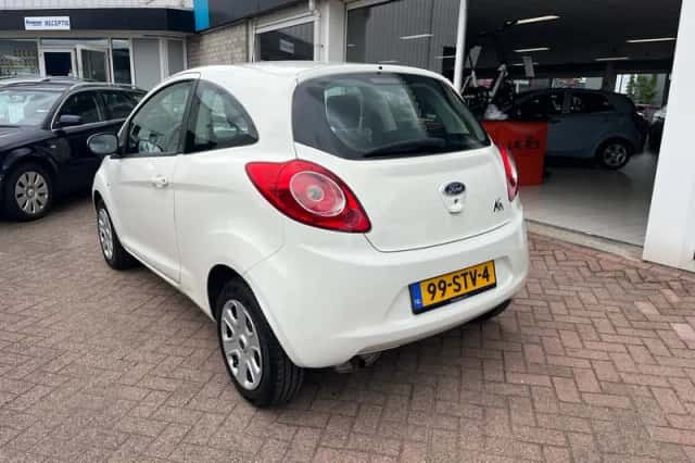 Ford Ka (2011) thumbnail 4