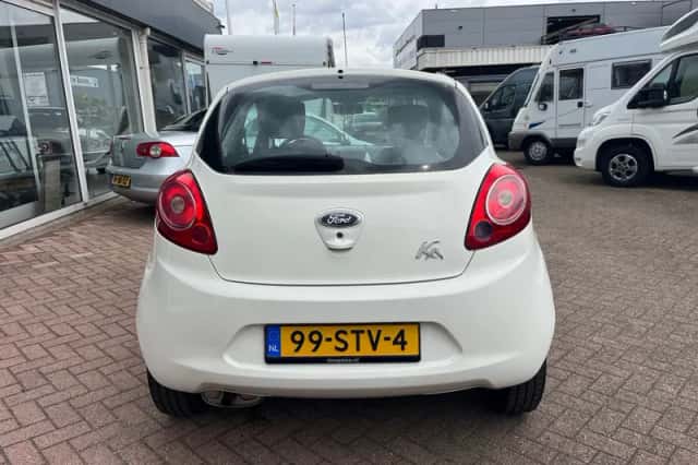 Ford Ka (2011) thumbnail 5