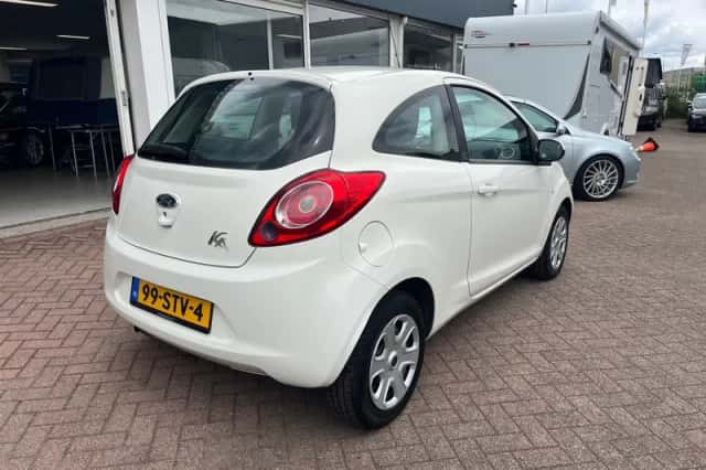 Ford Ka (2011) thumbnail 6