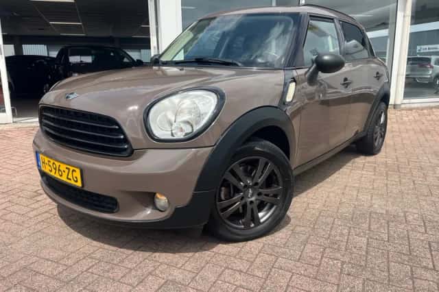 MINI Countryman (2010) thumbnail 1