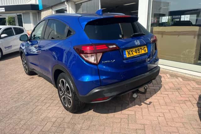 Honda HR-V (2017) thumbnail 4