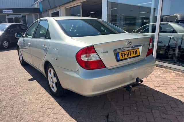 Toyota Camry (2002) thumbnail 4