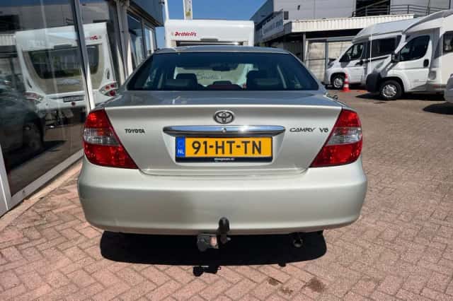Toyota Camry (2002) thumbnail 5