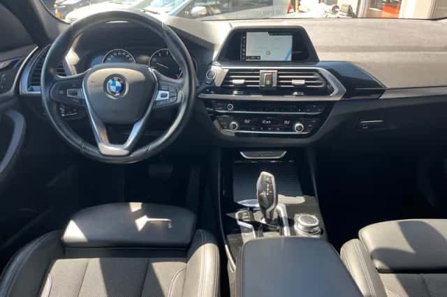 BMW X3 (2019) thumbnail 2