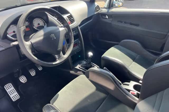 Peugeot 207 (2010) thumbnail 2