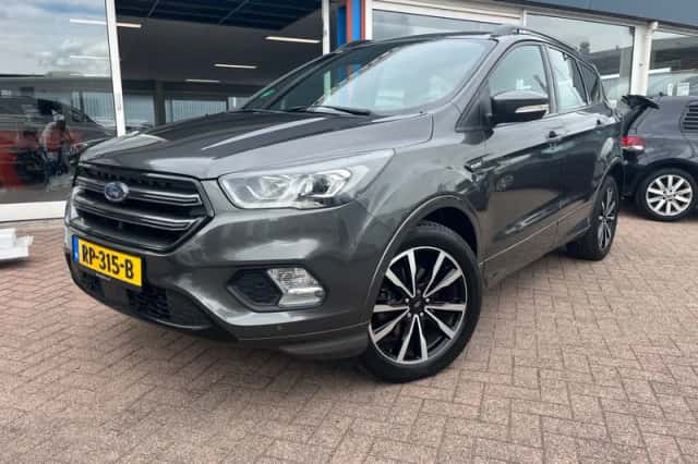 Ford Kuga (2018) thumbnail 1