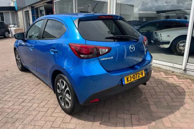 Mazda 2 (2016) thumbnail 4