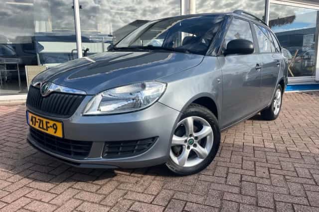 Škoda Fabia (2013) thumbnail 1