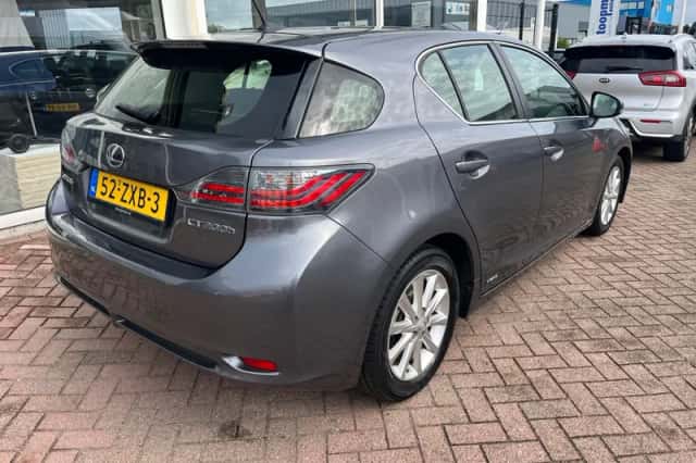 Lexus CT (2013) thumbnail 6