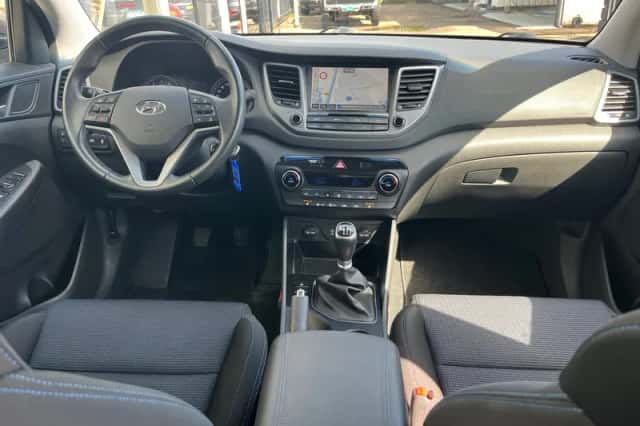 Hyundai Tucson (2018) thumbnail 2