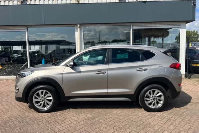 Hyundai Tucson (2018) thumbnail 3