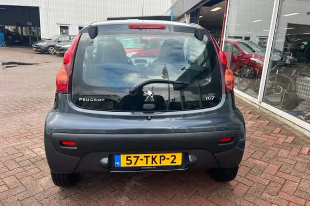 Peugeot 107 (2012) thumbnail 5